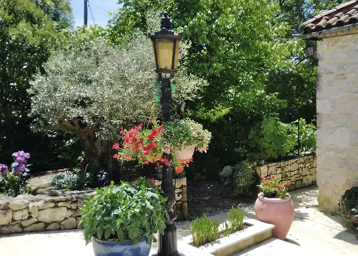 Le Bosc Bed & Breakfast Anthé